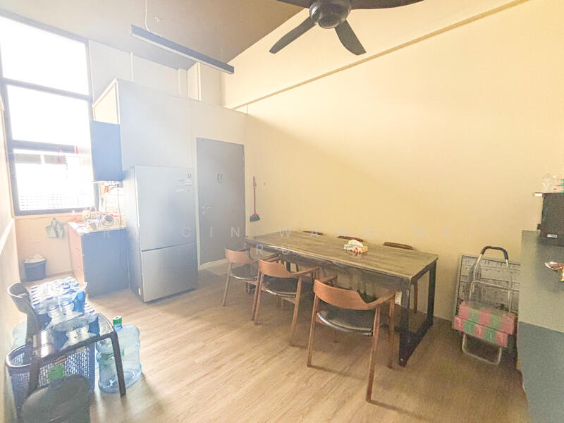 T-Space, 1 Tampines North Drive 1, 2,422 sqft, Factory / Workshop (B2) For Sale, by Graycin Wang Wei Ru, 500000524 - CommercialGuru.com.sg