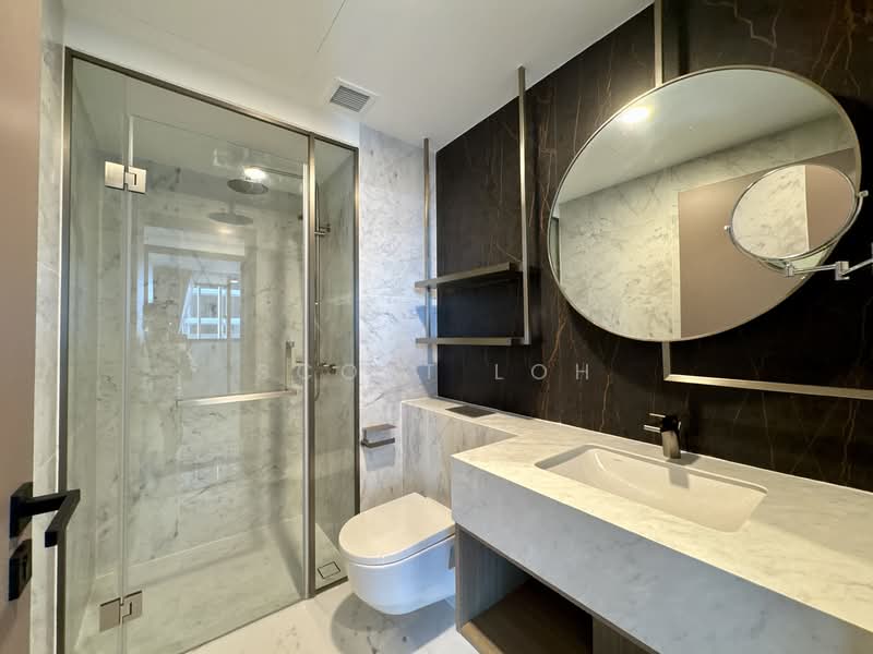 One Bernam, 1 Bernam Street, 2 Bedrooms, 807 sqft, Condominium For Rent, by Scott Loh, 500000583 - Common Bathroom - PropertyGuru.com.sg