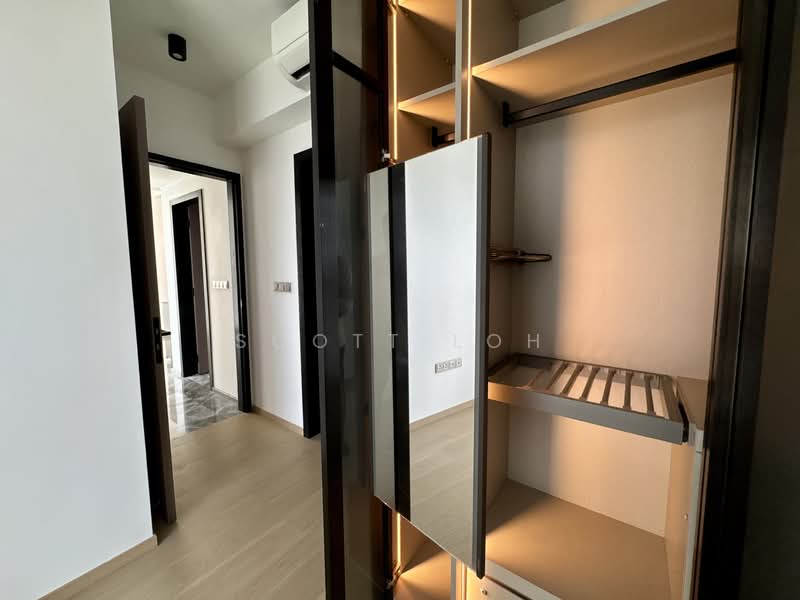 One Bernam, 1 Bernam Street, 2 Bedrooms, 807 sqft, Condominium For Rent, by Scott Loh, 500000583 - MBR features - mostly in common BR too - PropertyGuru.com.sg