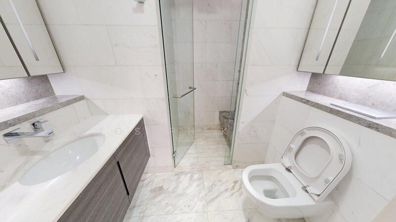 DUO Residences, 1 Fraser Street, 2 Bedrooms, 1,184 sqft, Apartment For Rent, by Joseph Khoo, 500000630 - Master Bathroom - PropertyGuru.com.sg