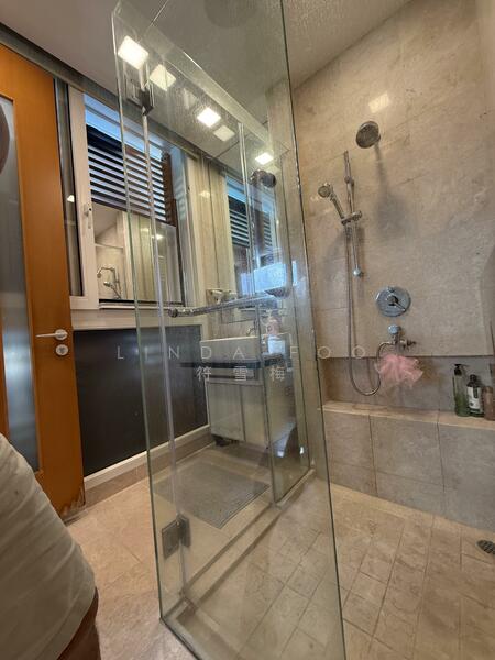 Common room Bathroom