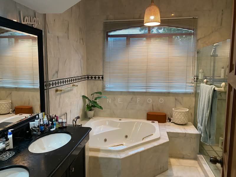 Hua Guan Ave, Hua Guan Ave, 6 Bedrooms, 5,500 sqft, Detached House For Rent, by Kylene Foo, 500000873 - Bathroom - PropertyGuru.com.sg