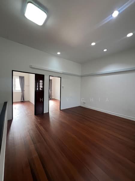 Lowland Road, , 2 Bedrooms, 871 sqft, Apartment For Rent, by Johnny Chia, 500001184 - Interior - PropertyGuru.com.sg