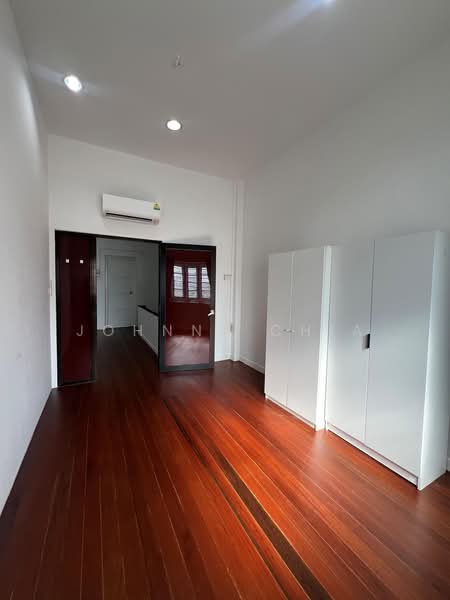 Lowland Road, , 2 Bedrooms, 871 sqft, Apartment For Rent, by Johnny Chia, 500001184 - PropertyGuru.com.sg