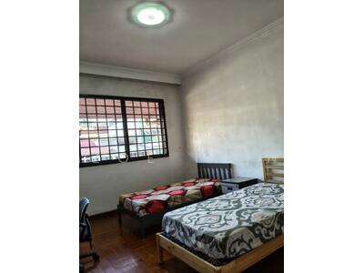 For Rent - Kembangan Estate