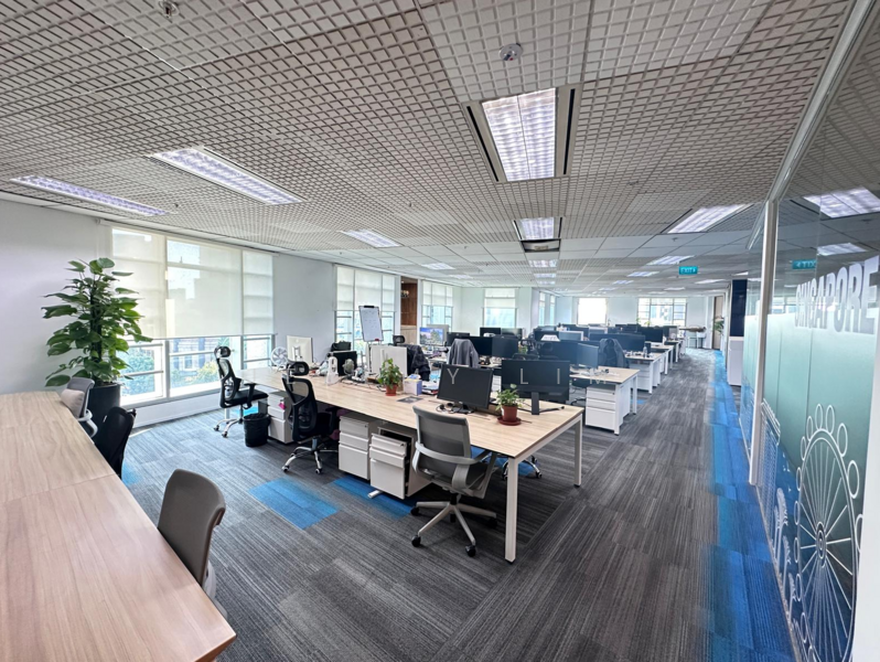 Bugis Junction Towers, 230 Victoria Street, 3,725 sqft, Office For Rent, by Jeremy Lim, 500001317 - Office - CommercialGuru.com.sg