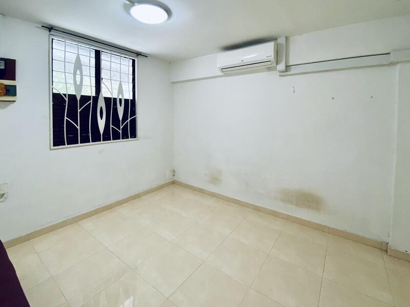 8 Lorong 7 Toa Payoh, 8 Lorong 7 Toa Payoh, Balestier / Toa Payoh, 1,399 sqft, Shop / Shophouse For Sale, by John Chong, 500001396 - Bedroom - CommercialGuru.com.sg