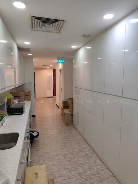 Far East Square, 82 Telok Ayer Street, 947 sqft, Office For Rent, by Albert Kuck, 500001442 - Corridor - CommercialGuru.com.sg