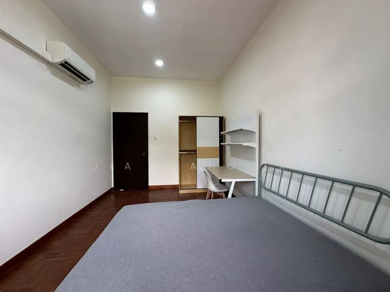 Springwood, 13 Springwood Crescent, Room Rental, 150 sqft, Terraced House For Rent, by Jia Xiang jx, 500001512 - Bedroom - PropertyGuru.com.sg