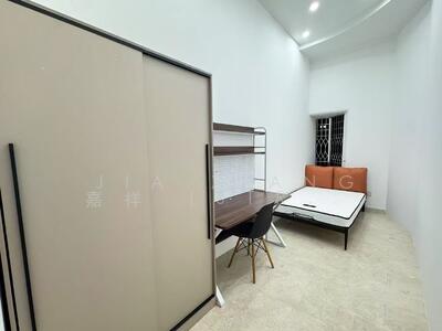 For Rent - Yunnan Gardens
