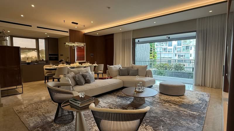 The Giverny Residences, 6 Robin Drive, 4 Bedrooms, 2,734 sqft, Condominium For Sale, by Elaine She, 500001864 - Living Room - PropertyGuru.com.sg