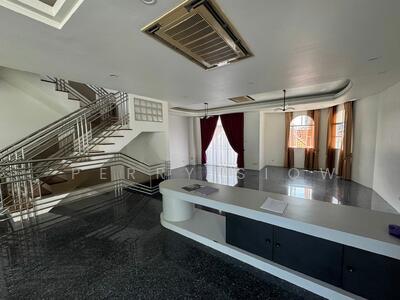 For Sale - ⭐ Semi-D 2,5 storey With Private Pool Near to Upper East Coast Road