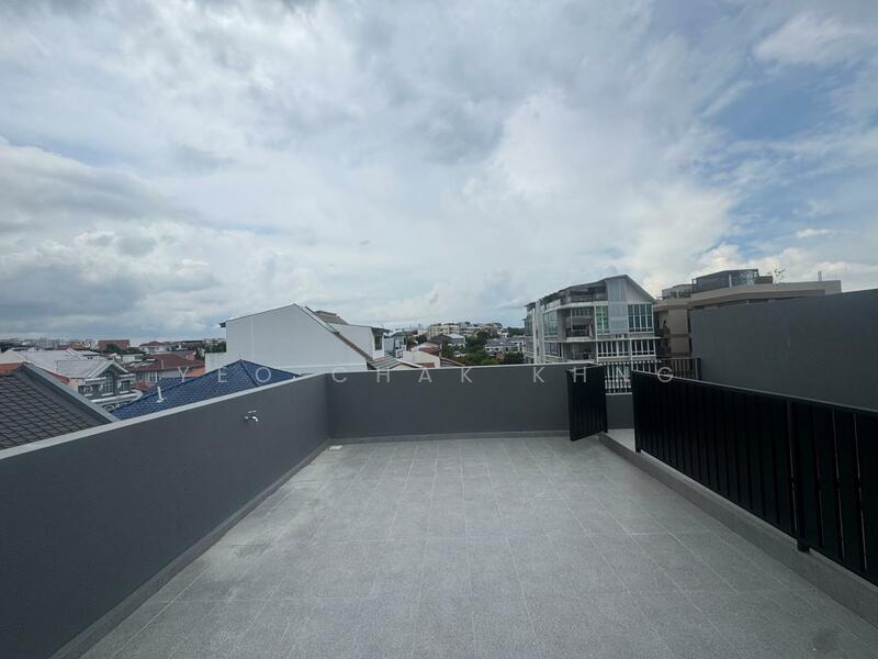 LANDED7772@ D19 Brand new corner terrace@Hillside, Kovan Road. Yio Chu Kang road, 5 Bedrooms, 5,463 sqft, Corner Terrace For Sale, by Yeo Chak Khng, 500001885 - Roof - PropertyGuru.com.sg