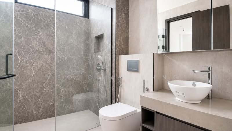 LANDED7772@ D19 Brand new corner terrace@Hillside, Kovan Road. Yio Chu Kang road, 5 Bedrooms, 5,463 sqft, Corner Terrace For Sale, by Yeo Chak Khng, 500001885 - Bathroom - PropertyGuru.com.sg