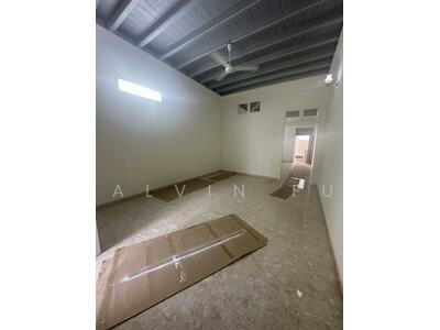 For Rent - Emerald Hill