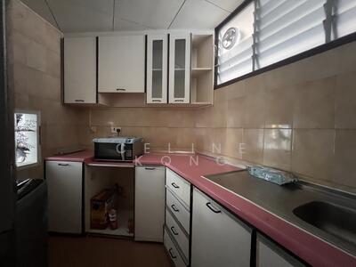 For Rent - Roxy Square