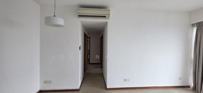 Sunglade, 1 Serangoon Avenue 2, Hougang / Punggol / Sengkang, 3 Bedrooms, 1,001 sqft, Condominium For Rent, by Justina Teo, 500002130 - Corridor to rooms - PropertyGuru.com.sg