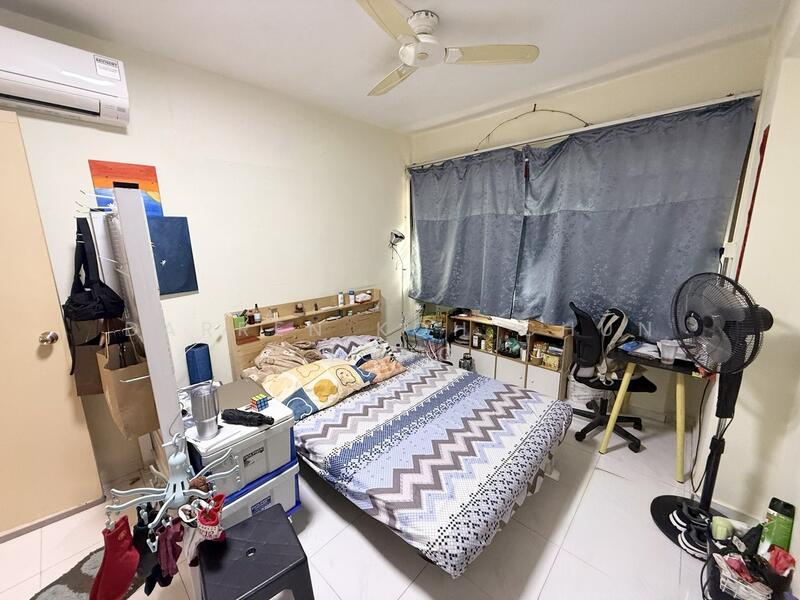 87 Redhill Close, 87 Redhill Close, 4 Bedrooms, 1,389 sqft, HDB Flat For Sale, by Darren Koh Chun Hong, 500002132 - Bedroom - PropertyGuru.com.sg