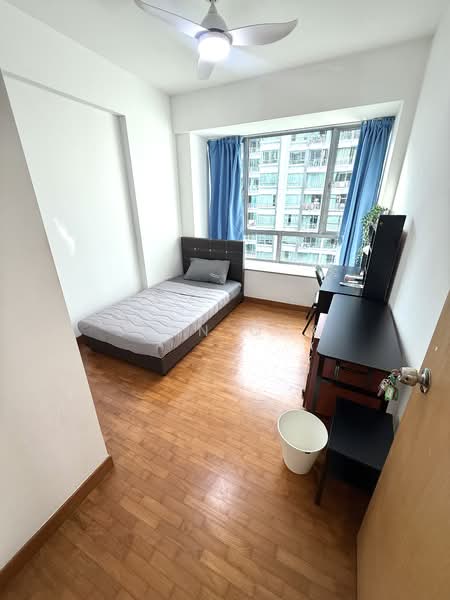 Lakeholmz, 82 Corporation Road, Room Rental, 100 sqft, Condominium For Rent, by Sean Ong, 500002173 - Bedroom - PropertyGuru.com.sg