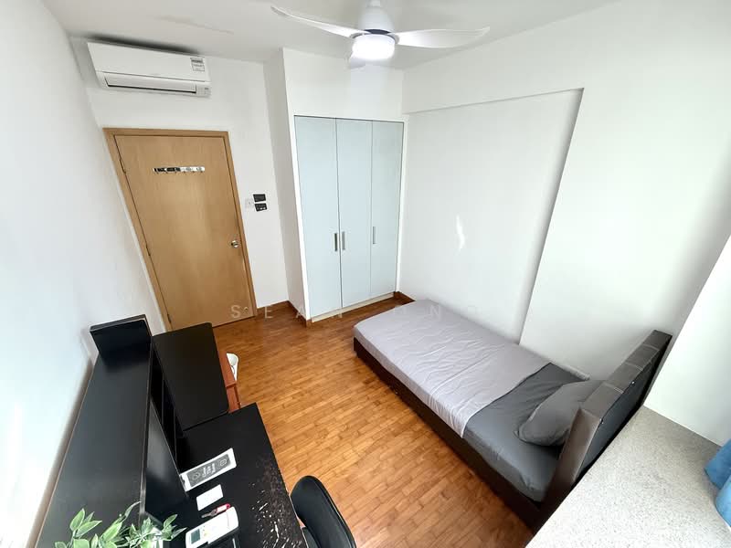Lakeholmz, 82 Corporation Road, Room Rental, 100 sqft, Condominium For Rent, by Sean Ong, 500002173 - Bedroom - PropertyGuru.com.sg