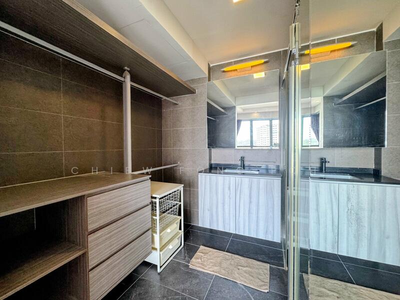 Master Wardrobe and Bathroom