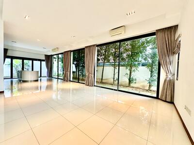 For Sale - Beautiful Move In Condition Serangoon Gardens Freehold Semi D