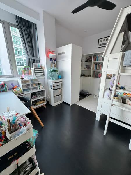 Cairnhill Crest, 8 Cairnhill Circle, Orchard / River Valley, 2 Bedrooms, 1,206 sqft, Condominium For Sale, by Moztafa Kamal, 500002253 - Study - PropertyGuru.com.sg