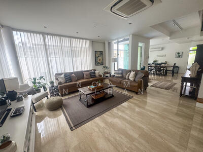 For Rent - Semi-Detached with a pool at Coronation Rd