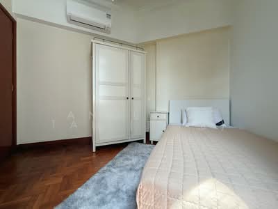 For Rent - Parc Oasis