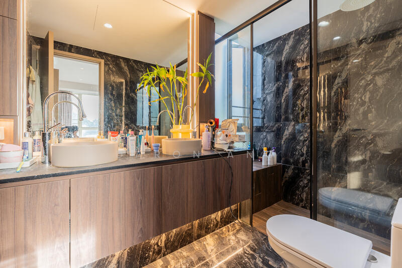 Master Bath - #PropertyPartners