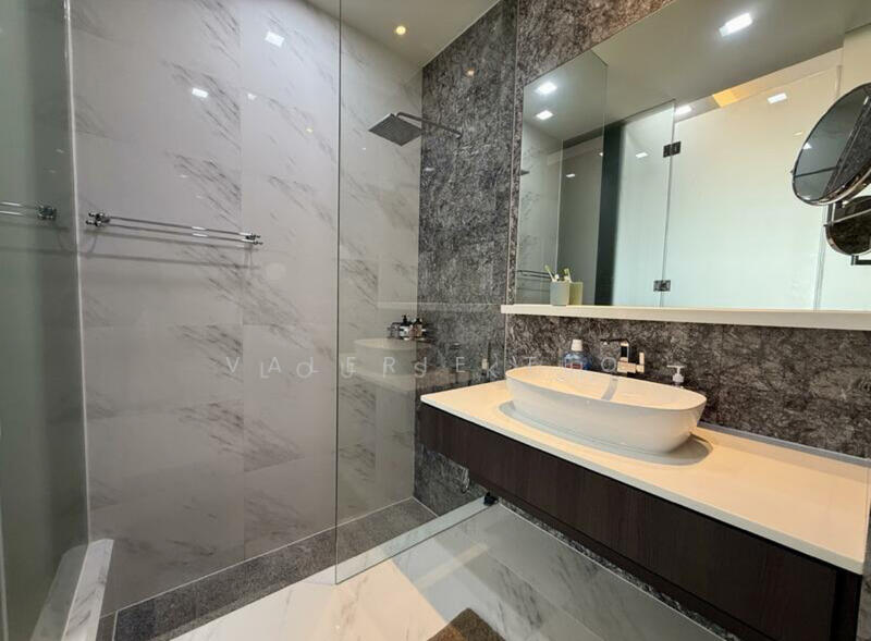 The Hillier, 2 Hillview Rise, Dairy Farm / Bukit Panjang / Choa Chu Kang, 2 Bedrooms, 807 sqft, Condominium For Sale, by Valerie Teo, 500002681 - Bathroom - PropertyGuru.com.sg