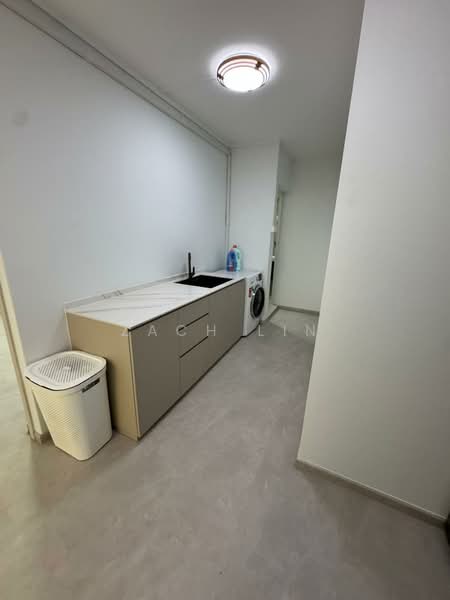 808 Woodlands Street 81, 808 Woodlands Street 81, Room Rental, 150 sqft, HDB Flat For Rent, by Zach Lin, 500002943 - Corridor - PropertyGuru.com.sg