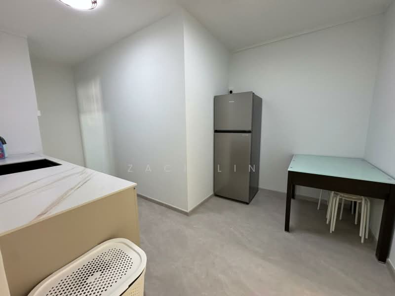 808 Woodlands Street 81, 808 Woodlands Street 81, Room Rental, 150 sqft, HDB Flat For Rent, by Zach Lin, 500002943 - Kitchen - PropertyGuru.com.sg