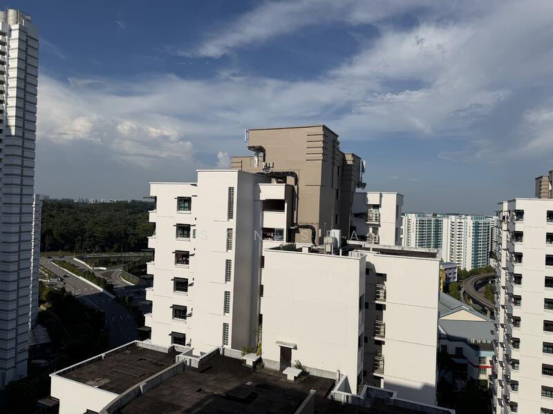 For Sale - 652 Senja Link