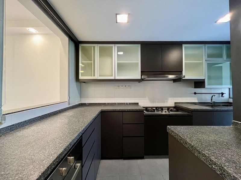 Convenient 3-bedroom apartment close to Novena MRT, , 3 Bedrooms, 1,259 sqft, Apartment For Rent, by Lee Yin Jie, 500003056 - Kitchen - PropertyGuru.com.sg