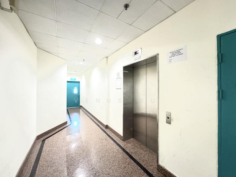 Automobile Megamart, 61 Ubi Avenue 2, 775 sqft, Light Industrial (B1) For Sale, by Venus Wu, 500003133 - Corridor - CommercialGuru.com.sg