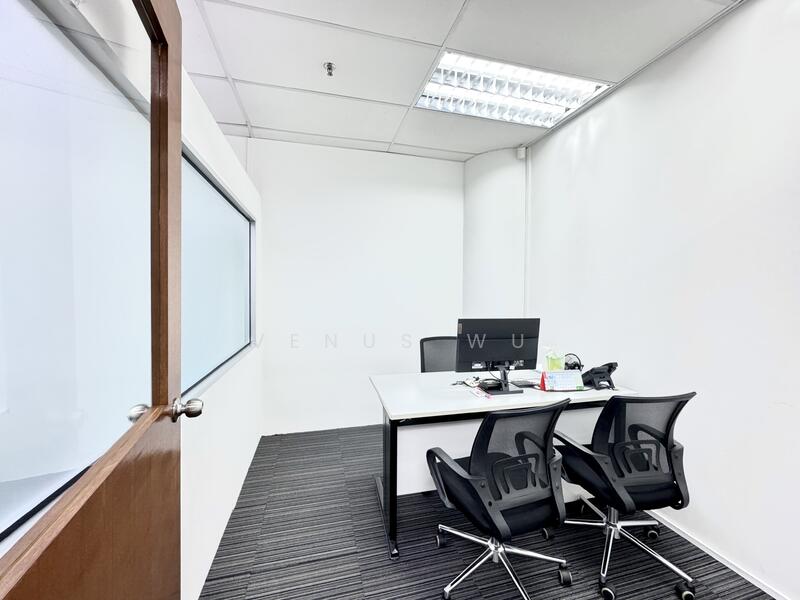 Automobile Megamart, 61 Ubi Avenue 2, 775 sqft, Light Industrial (B1) For Sale, by Venus Wu, 500003133 - Study - CommercialGuru.com.sg