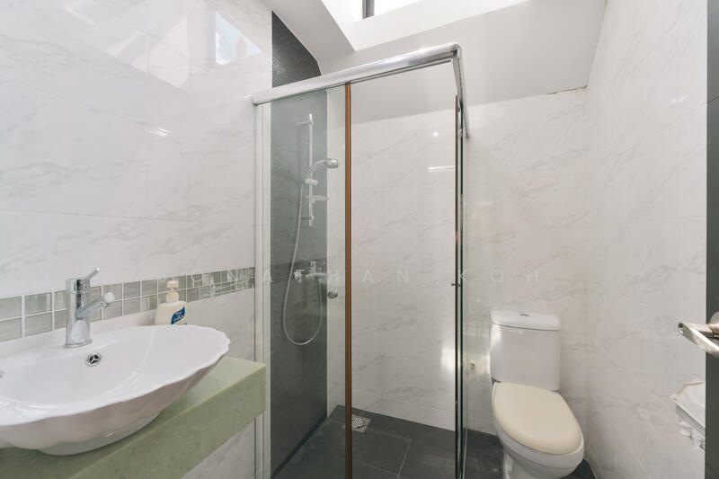 Rare Corner Terrace near Bartley MRT station Corner Terrace For Sale at S$ 3,999,000 | PropertyGuru Singapore - Bathroom