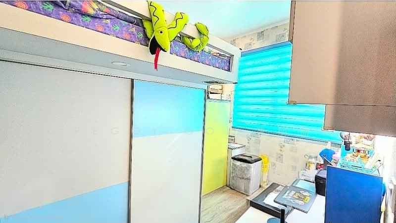 Watercolours Executive Condominium For Sale at S$ 1,280,000 | PropertyGuru Singapore - Bedroom