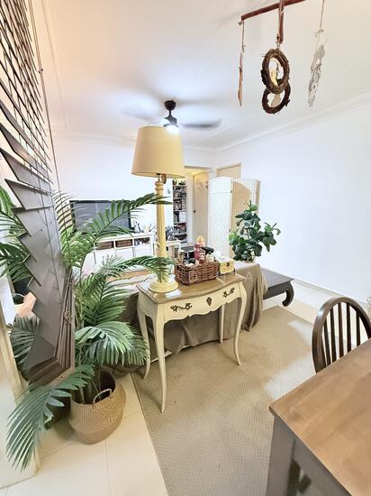 For Sale - 625A Woodlands Drive 52