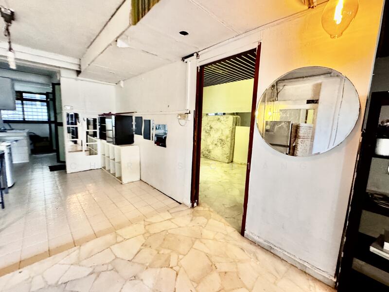 3 Beach Road HDB Flat For Sale at S$ 438,000 | PropertyGuru Singapore - Interior