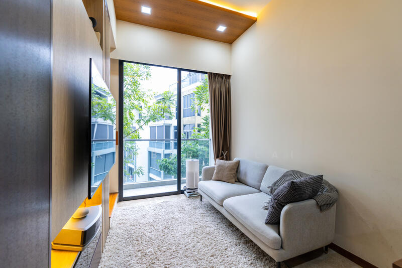 Cheap & rare freehold 1 bed 2 bath bel. $1.1M. ~3.7% high rental yield!, Clementi Park / Upper Bukit Timah, 1 Bedroom, 561 sqft, Condominium For Sale, by Kimberly Lai, 500003671 - Living Room - PropertyGuru.com.sg