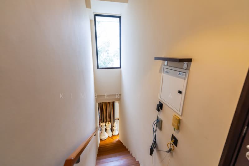 For investors/small families, ~3.7% rental yield 1b2b can become 1+guest room!, Clementi Park / Upper Bukit Timah, 1 Bedroom, 562 sqft, Condominium For Sale, by Kimberly Lai, 500003679 - Corridor - PropertyGuru.com.sg