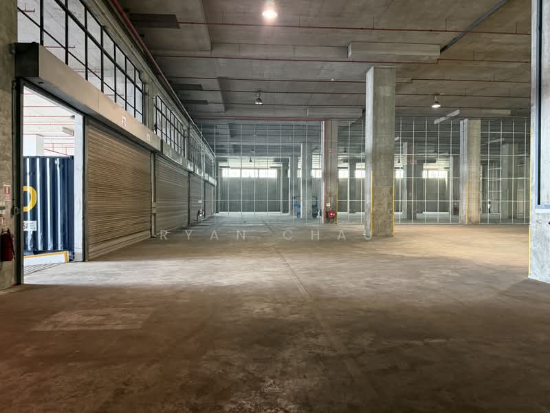 8m Clear | 5 Bays @ Jurong, , 51,000 sqft, Warehouse For Rent, by Ryan Chau, 500003848 - Interior - CommercialGuru.com.sg