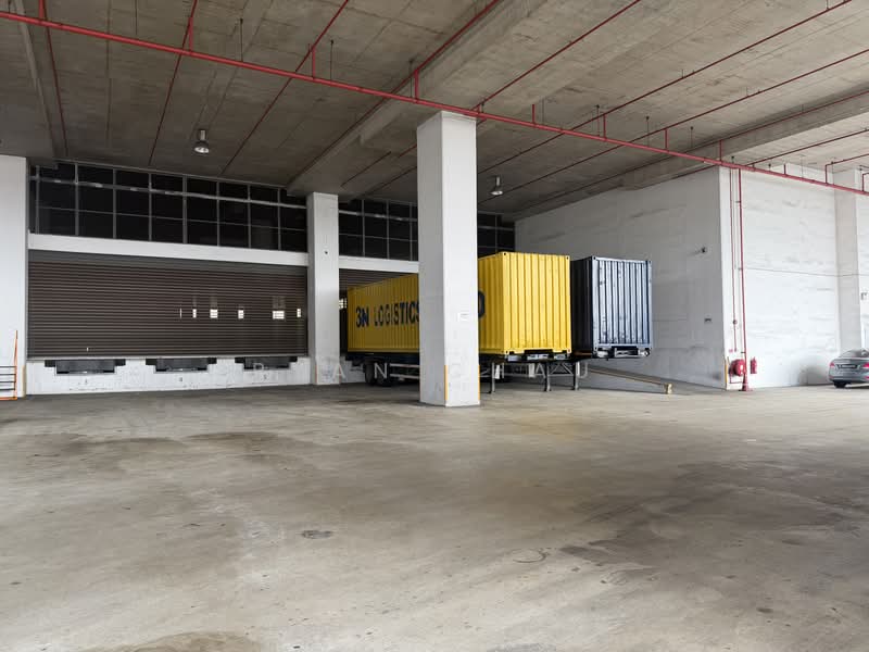 8m Clear | 5 Bays @ Jurong, , 51,000 sqft, Warehouse For Rent, by Ryan Chau, 500003848 - Exterior - CommercialGuru.com.sg
