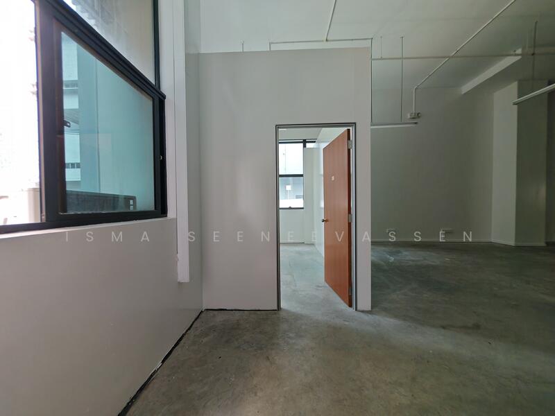 Interlocal Centre, 100G Pasir Panjang Road, Buona Vista / West Coast / Clementi New Town, 3,513 sqft, Light Industrial (B1) For Rent, by Isma Seeneevassen, 500003973 - Corridor - CommercialGuru.com.sg