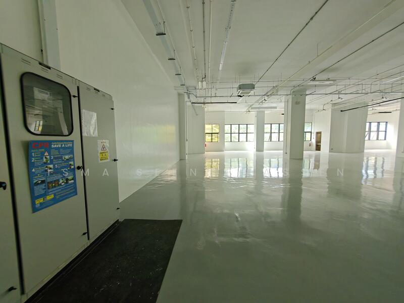 Interlocal Centre, 100G Pasir Panjang Road, Buona Vista / West Coast / Clementi New Town, 5,166 sqft, Light Industrial (B1) For Rent, by Isma Seeneevassen, 500003983 - Corridor - CommercialGuru.com.sg