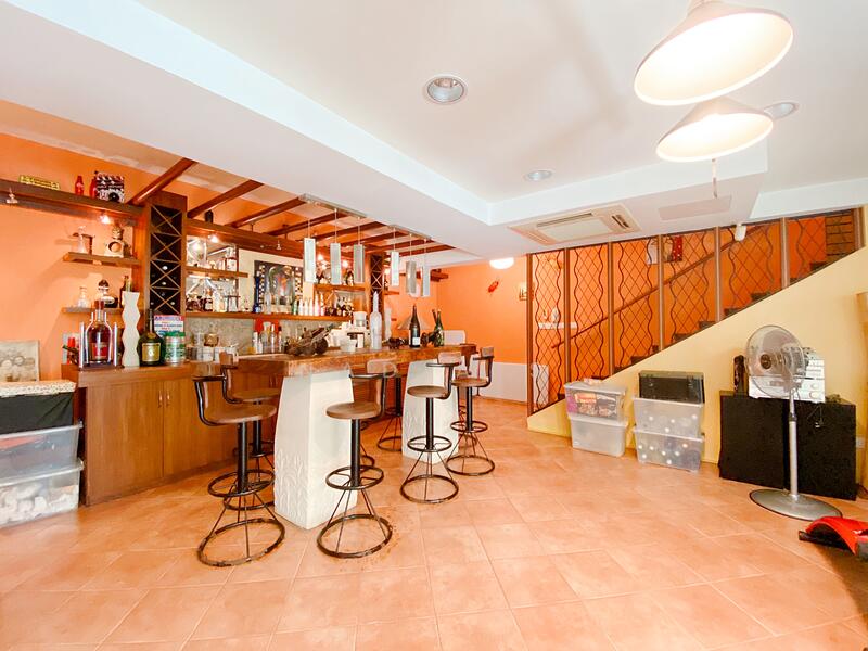 Basement/ Entertainment Room