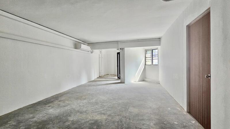 ✨ Level 2 and 3 Shophouse with Concrete Floor, Ann Siang Road | Ann Siang Hill Park | Duxton Hill, 2,762 sqft, Shop / Shophouse For Rent, by Evon Tan 陈玉凤, 500004039 - Interior - CommercialGuru.com.sg
