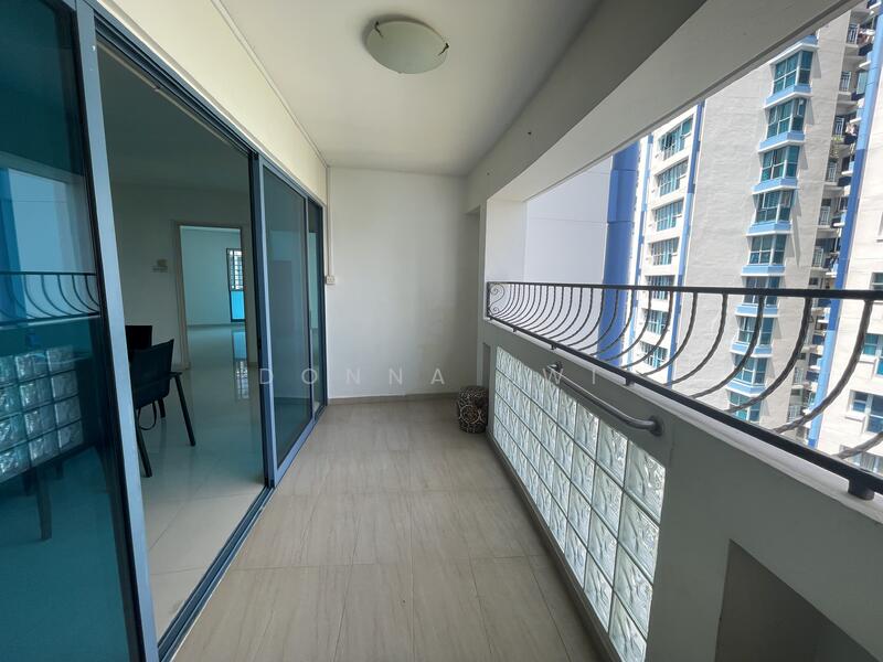 468A Admiralty Drive HDB Flat For Sale at S$ 688,000 | PropertyGuru Singapore - Balcony